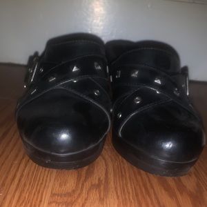 American Eagle Sandals